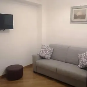 Apartment Bocconi, Milan
